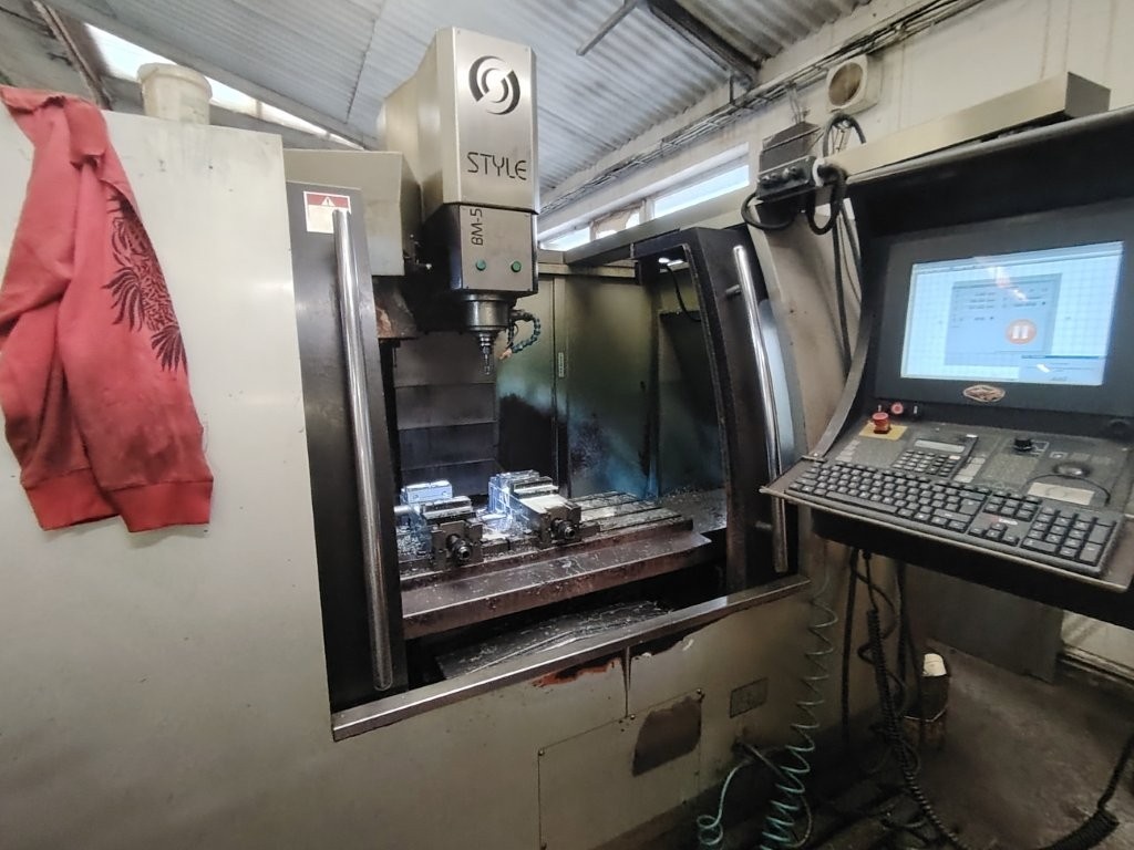 Vertikální CNC frézovací centra - 3