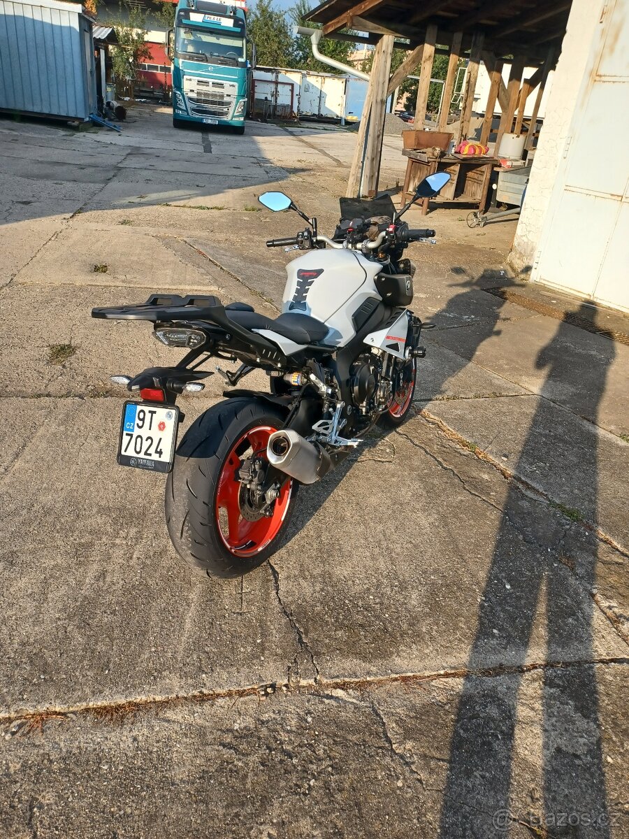 Yamaha mt 10 - 3
