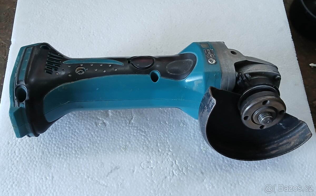 Makita BGA 452 18V - 3