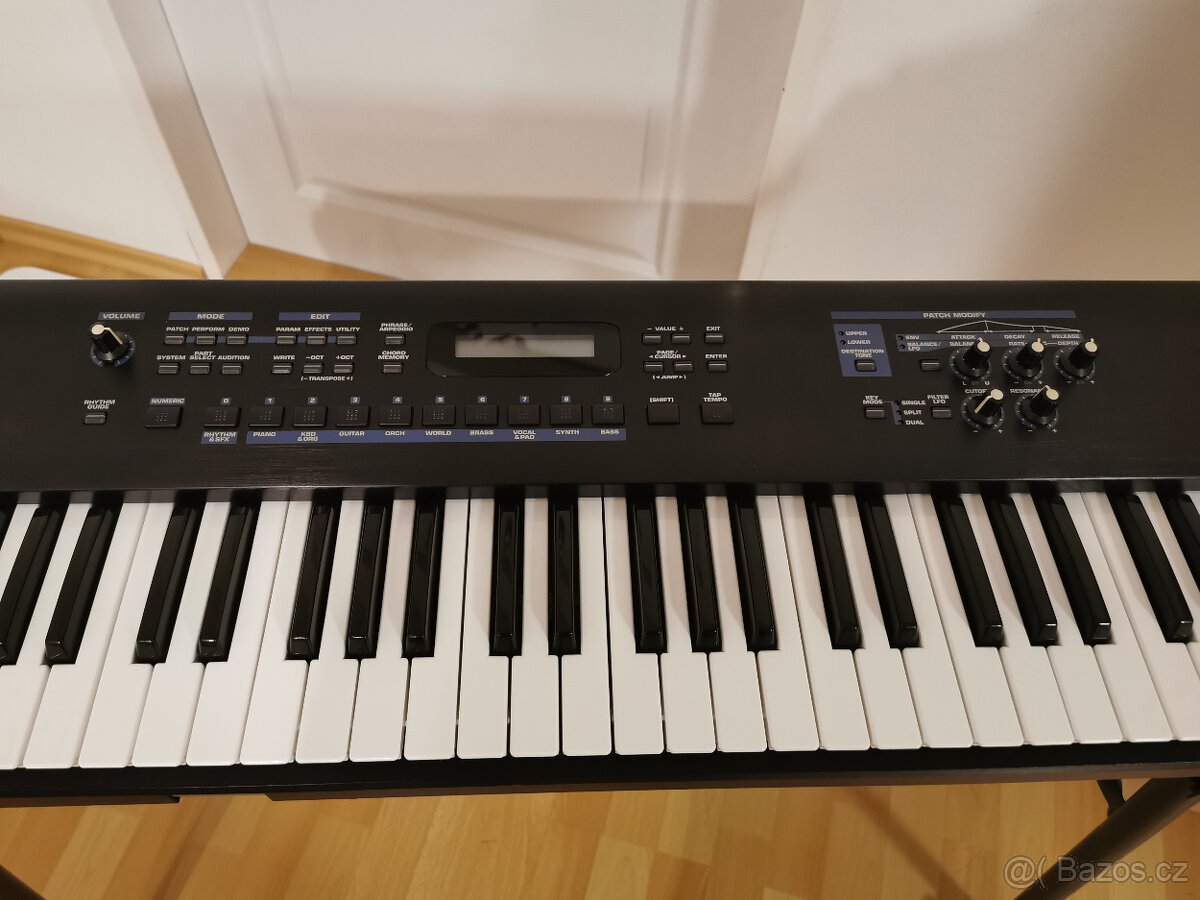 Roland Juno-D Limited Edition - 3