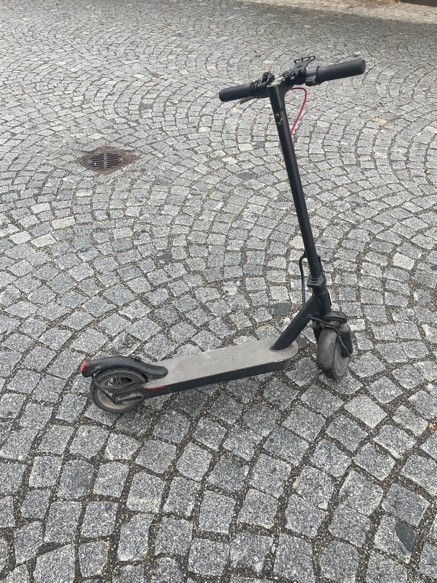 Elektronická koloběžka SENCOR více v popisu - 3