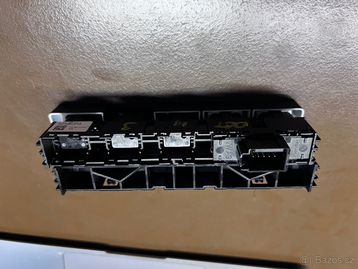 Ovládací panel Škoda Octavia 3 - 3