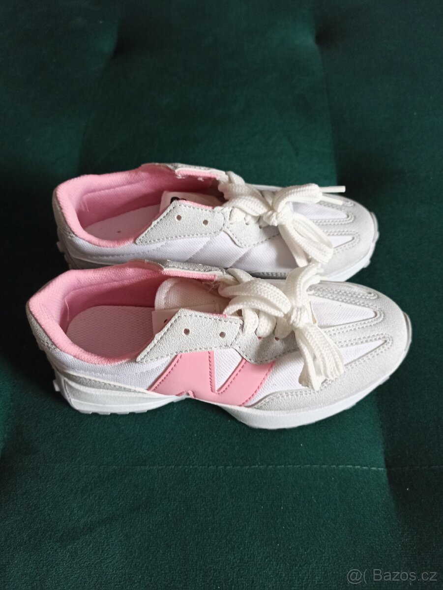 Dívčí botasky New balance vel.31 - 3