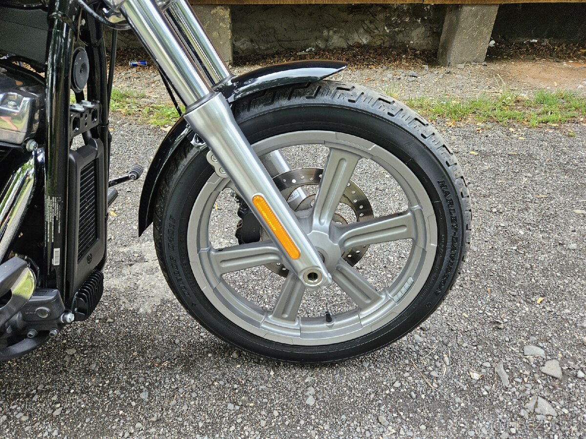 HARLEY DAVIDSON FXST SOFTAIL STANDARD 2023 najeto1082km107cu - 3