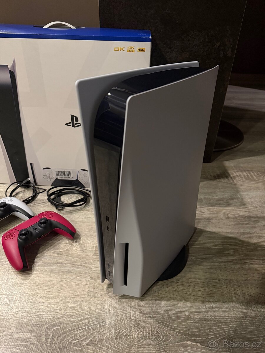 PlayStation 5 - mechanika / 2 ovladače - 3