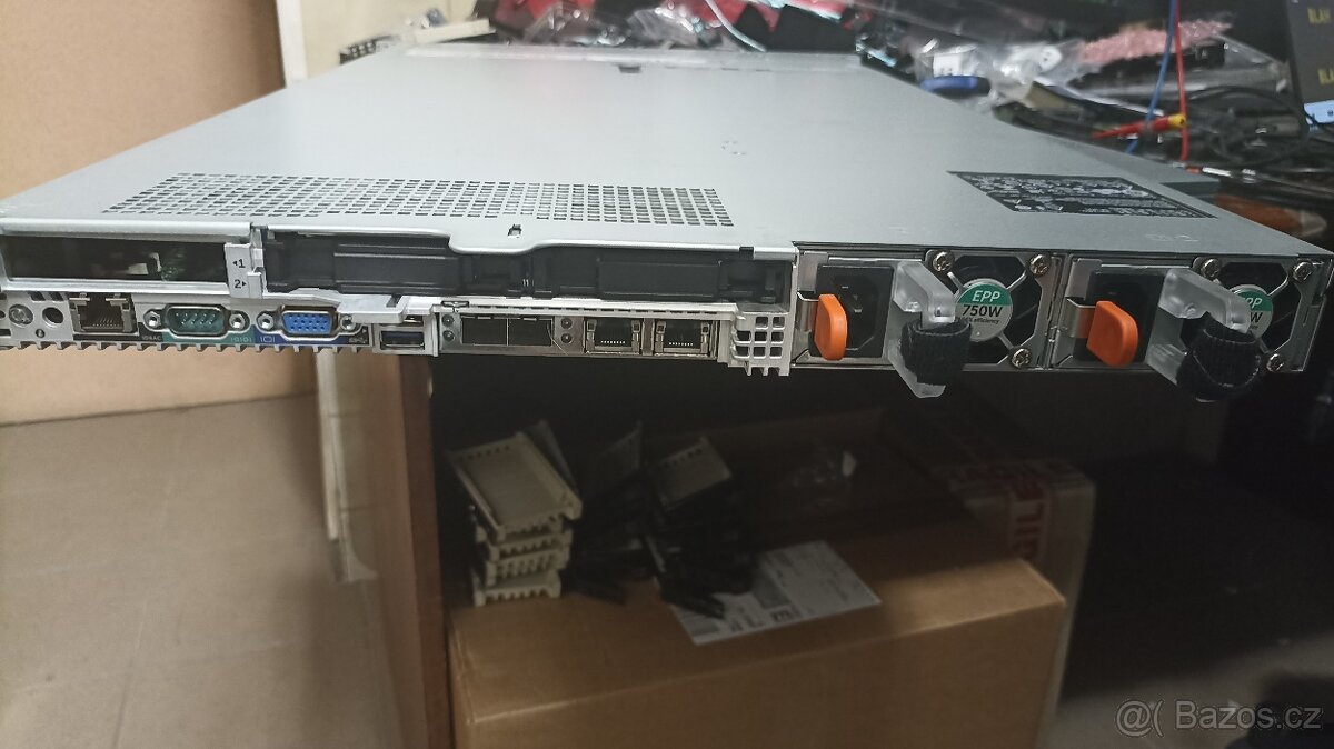 1U Dell PowerEdge R640 12SFF, 2x Xeon Gold 6138, 16GB RAM - 3