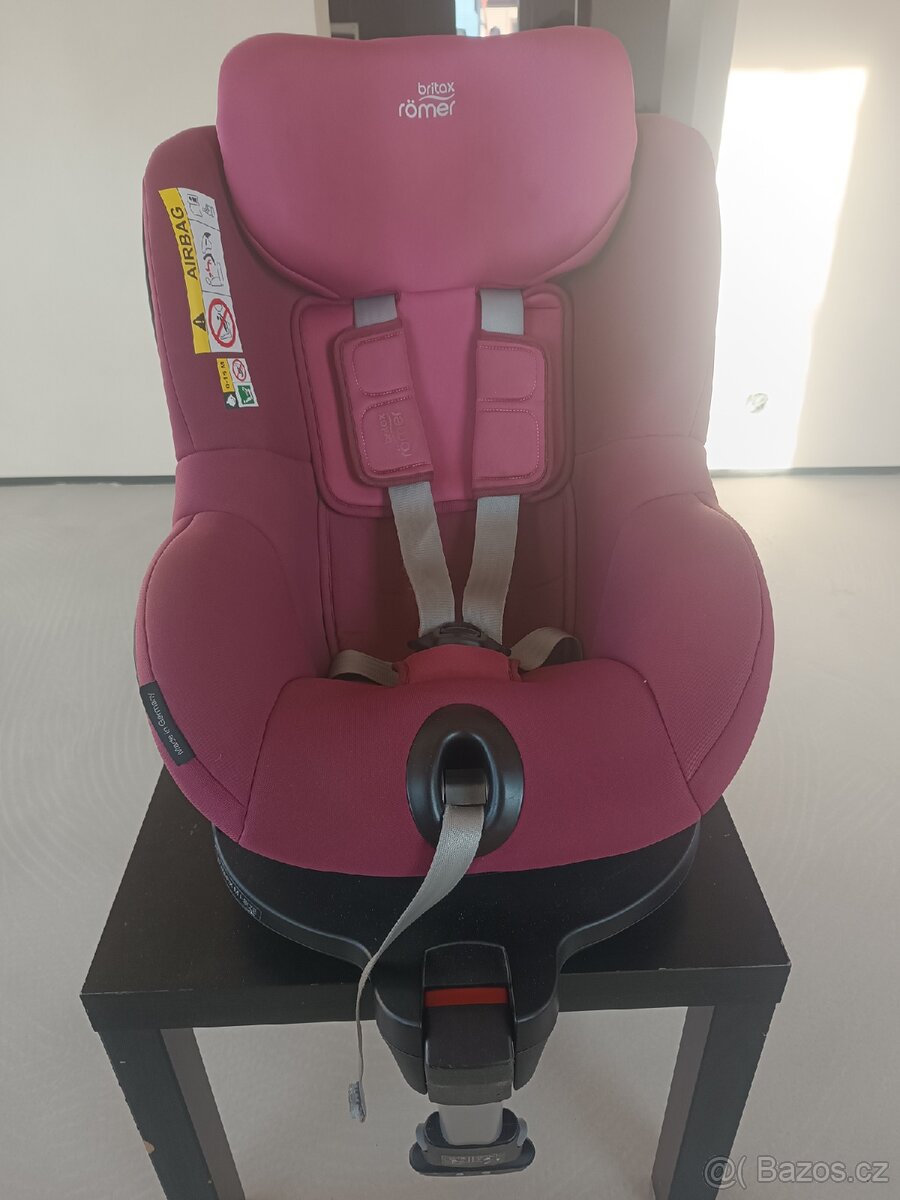 Prodám autosedačku Britax Römer Dualfix M i - size - 3