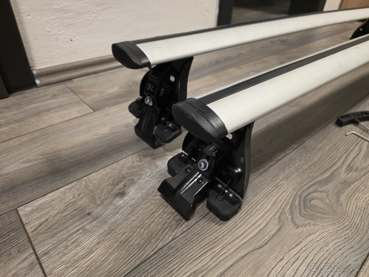 Škoda Superb 2 sedan nosiče Hakr WING - 3