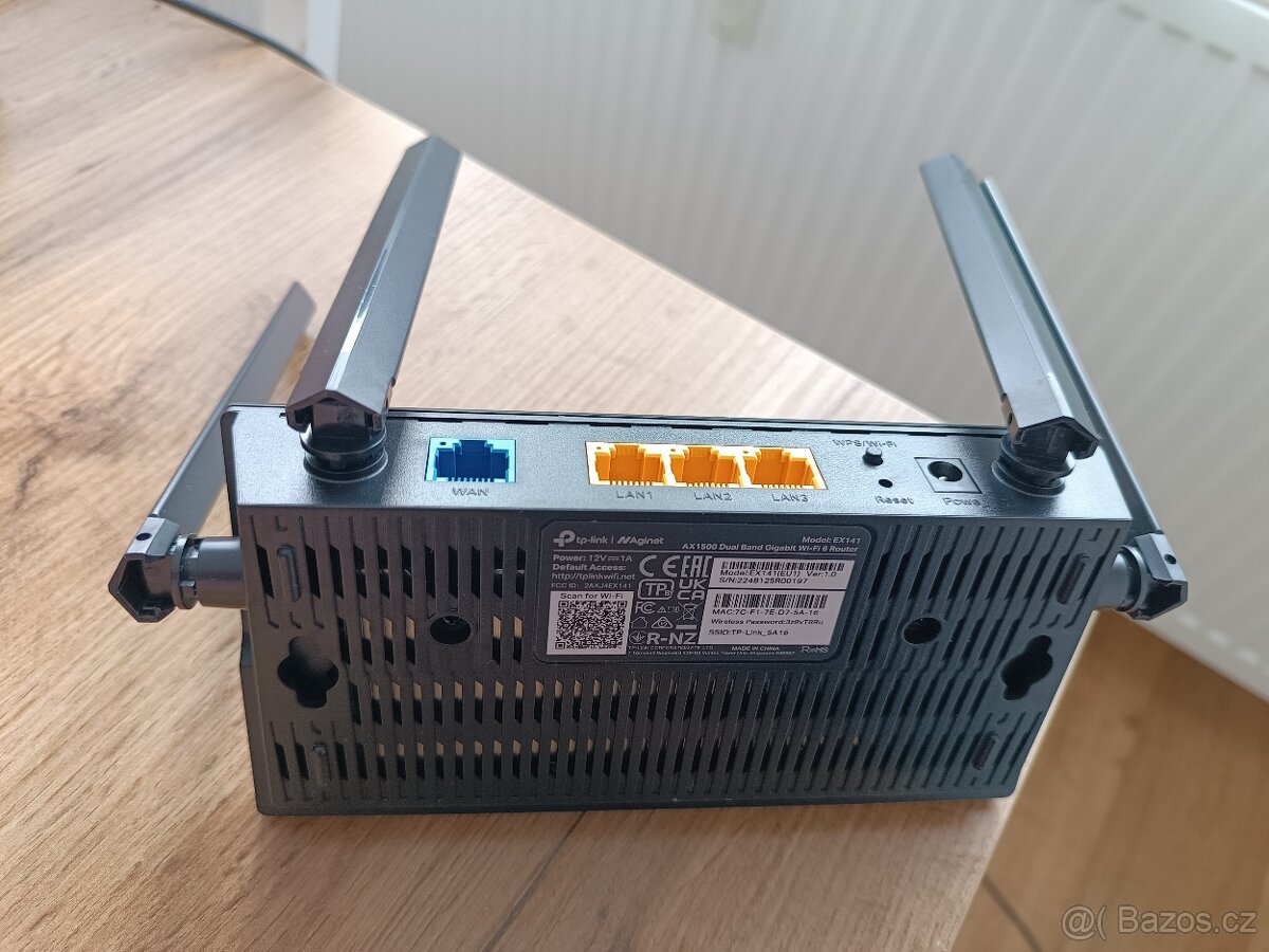 WiFi router EX141 - 3