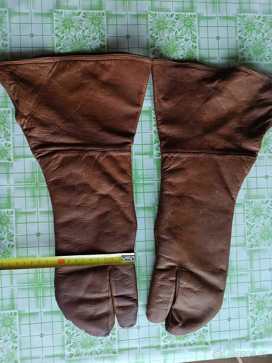 Historické tříprstové rukavice - 3