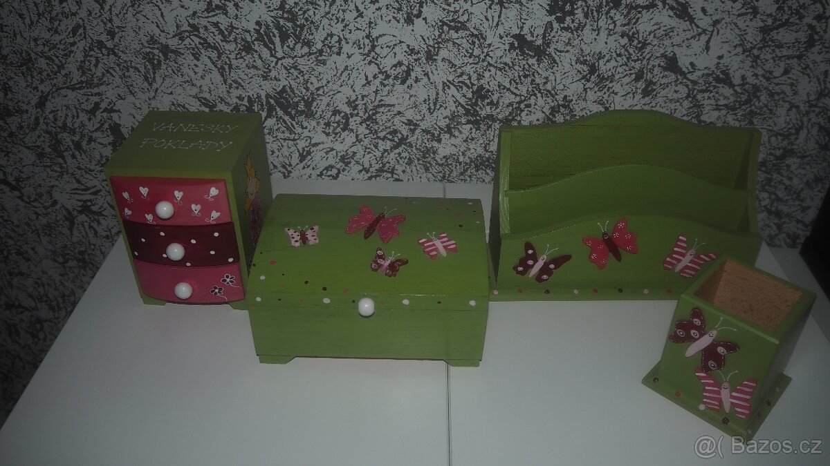 Ručně vyráběný dřevěný set - 3