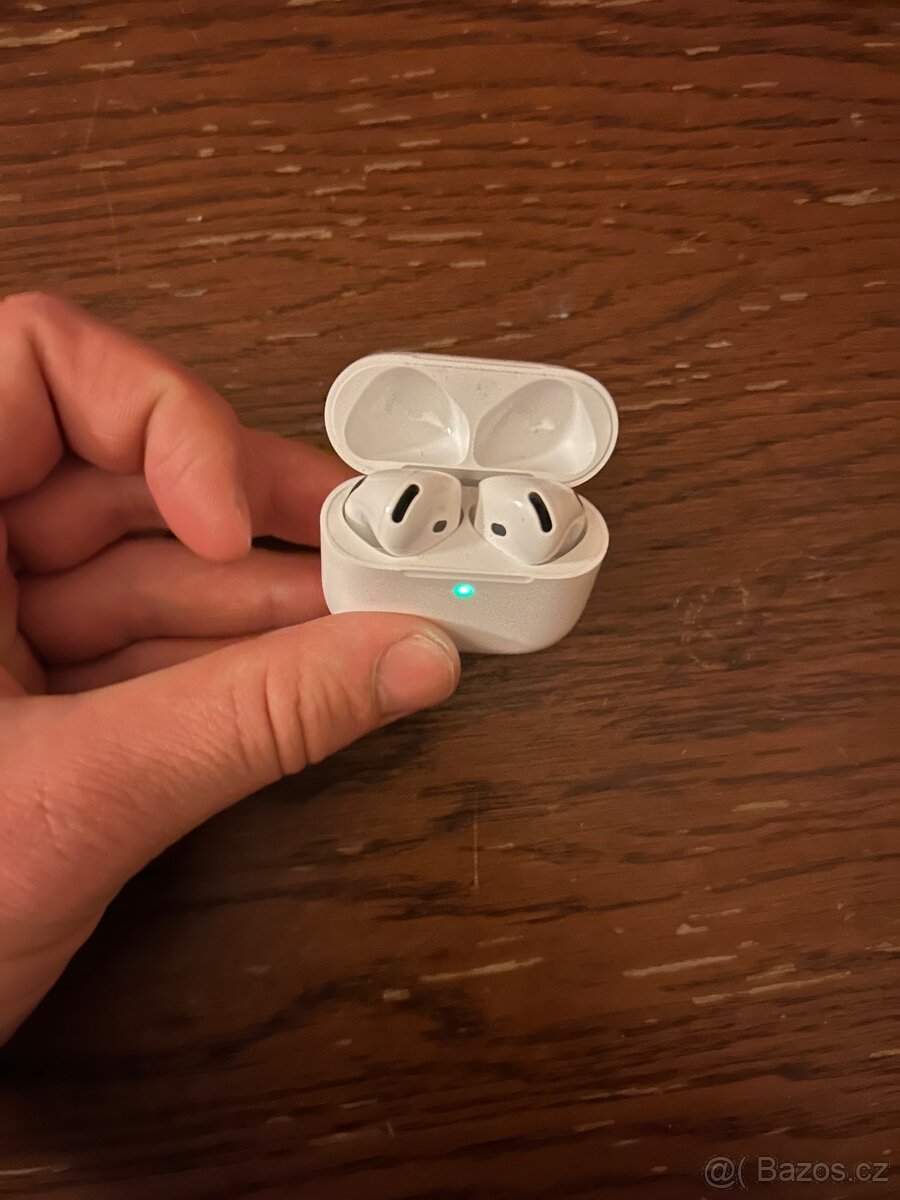 Sluchátka Apple AirPods 4 - 3