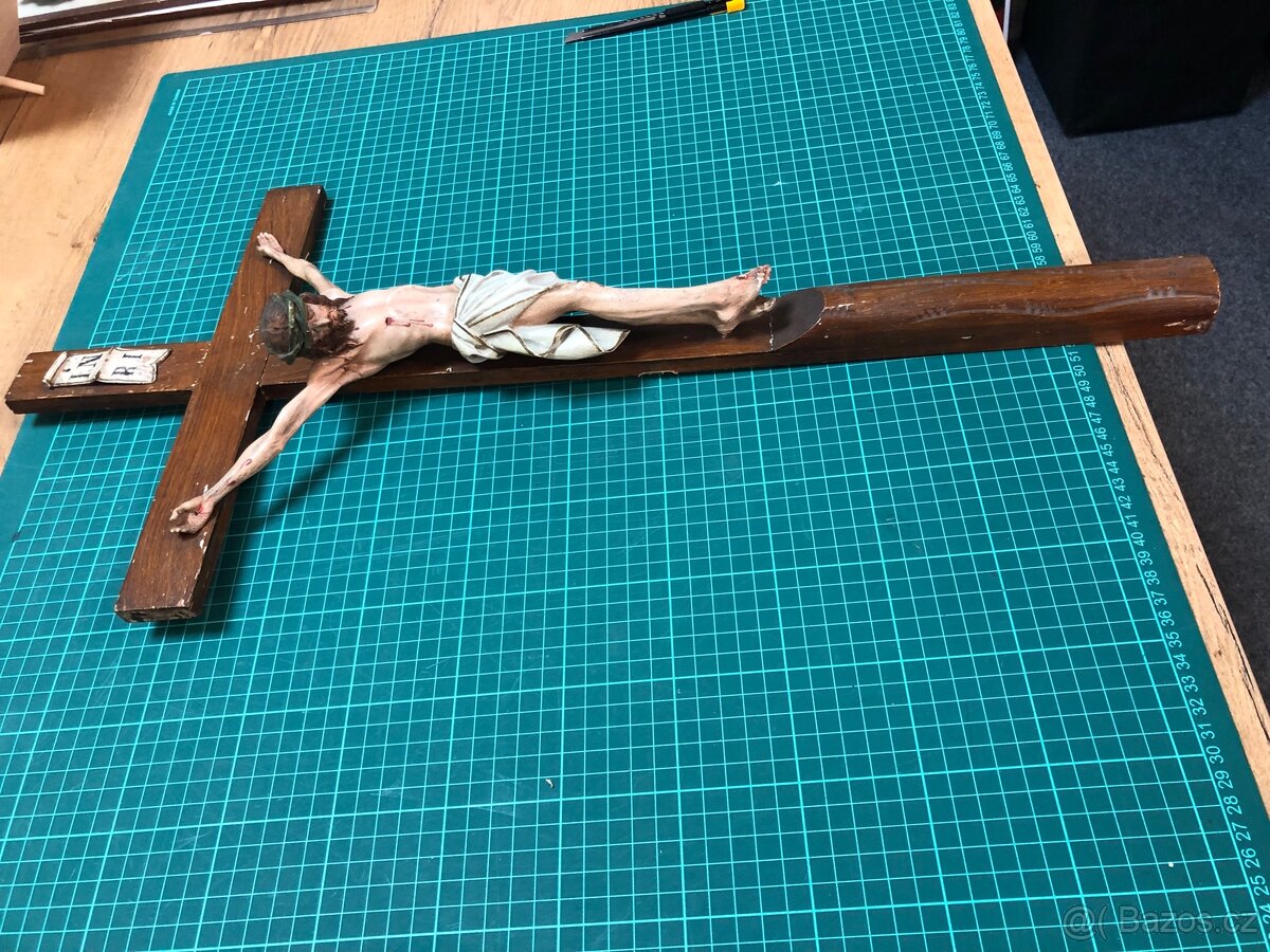 Ježíš na kříži - 3