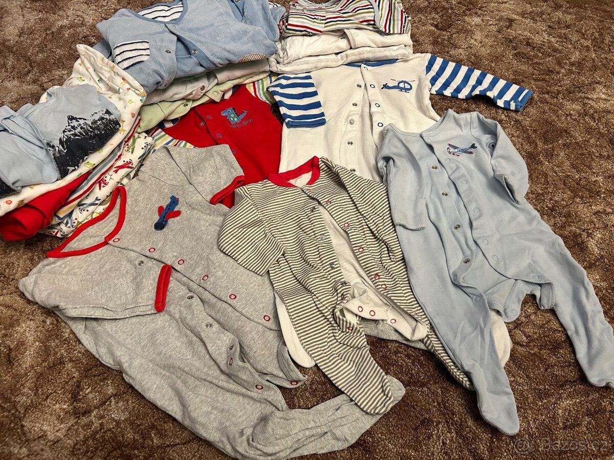 Mix oblečení (140 ks) kluk 0-12 měsíců - 3