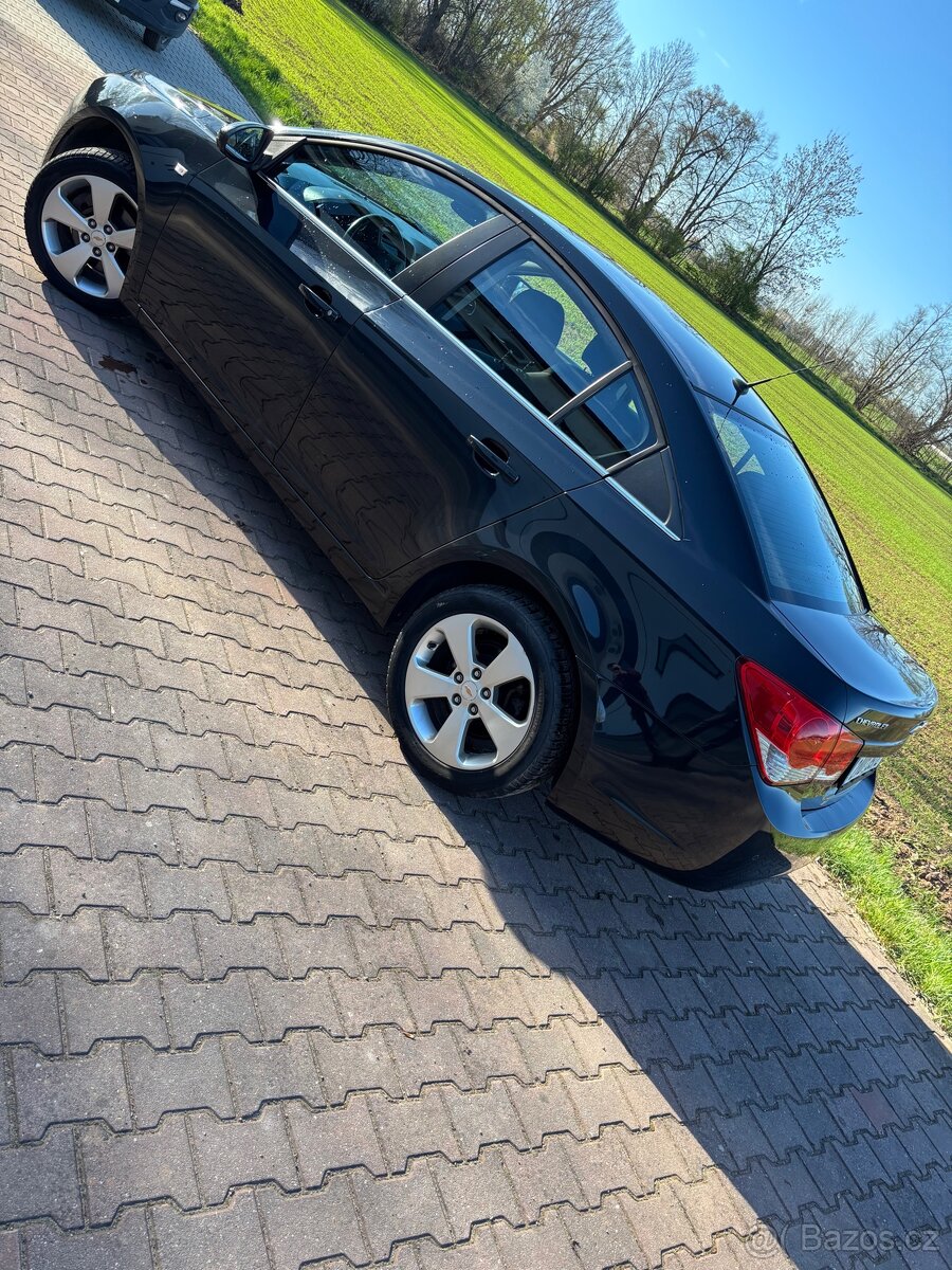Chevrolet Cruze - 3