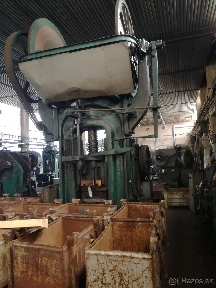 lis vřetenový třecí ZDAS, typ LF 450 - 850 - 3