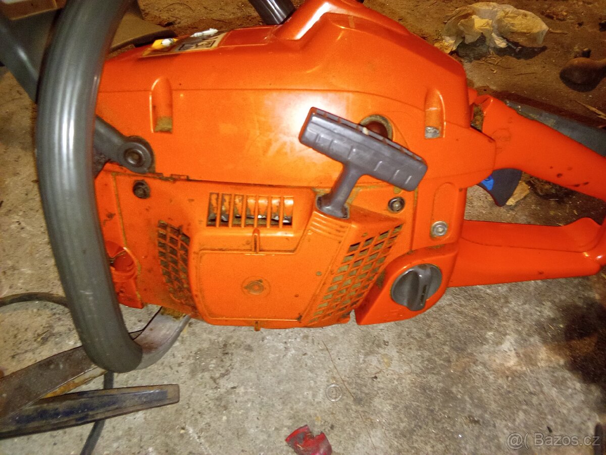 Husqvarna motorová pila - 3