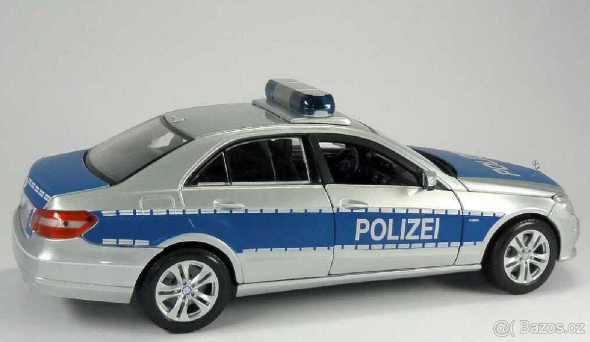 Model 1:18 Mercedes E-Class W212 1:18 2010 Polizei - 3