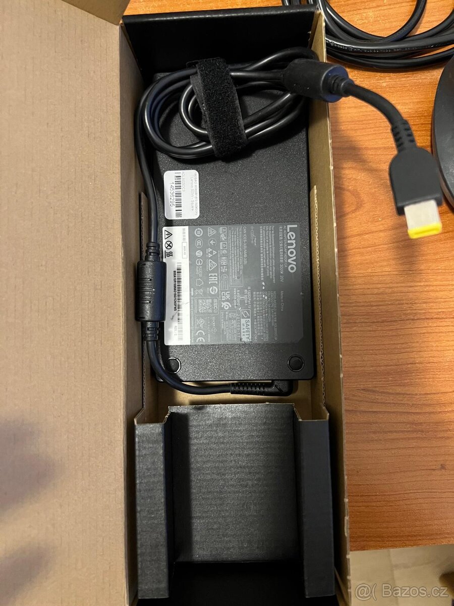 Nabíječka 300W 20V Originál Lenovo NOVÁ - 3