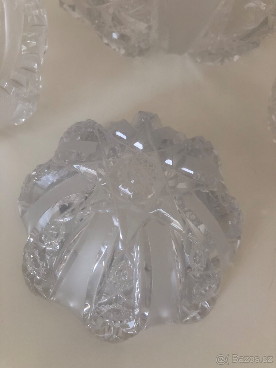 Starozitnost broušené sklo - 3