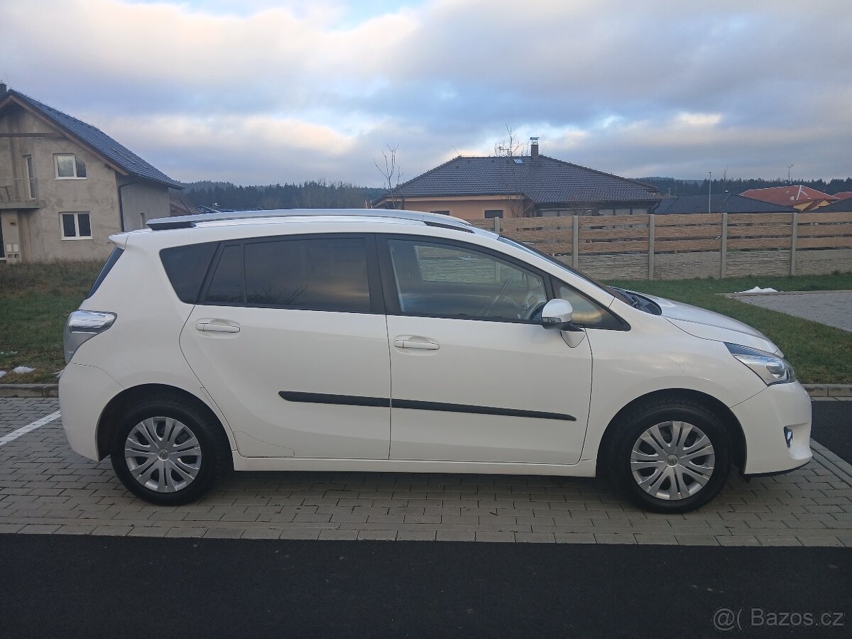 Toyota Verso 1.6i16V 97kW - 3