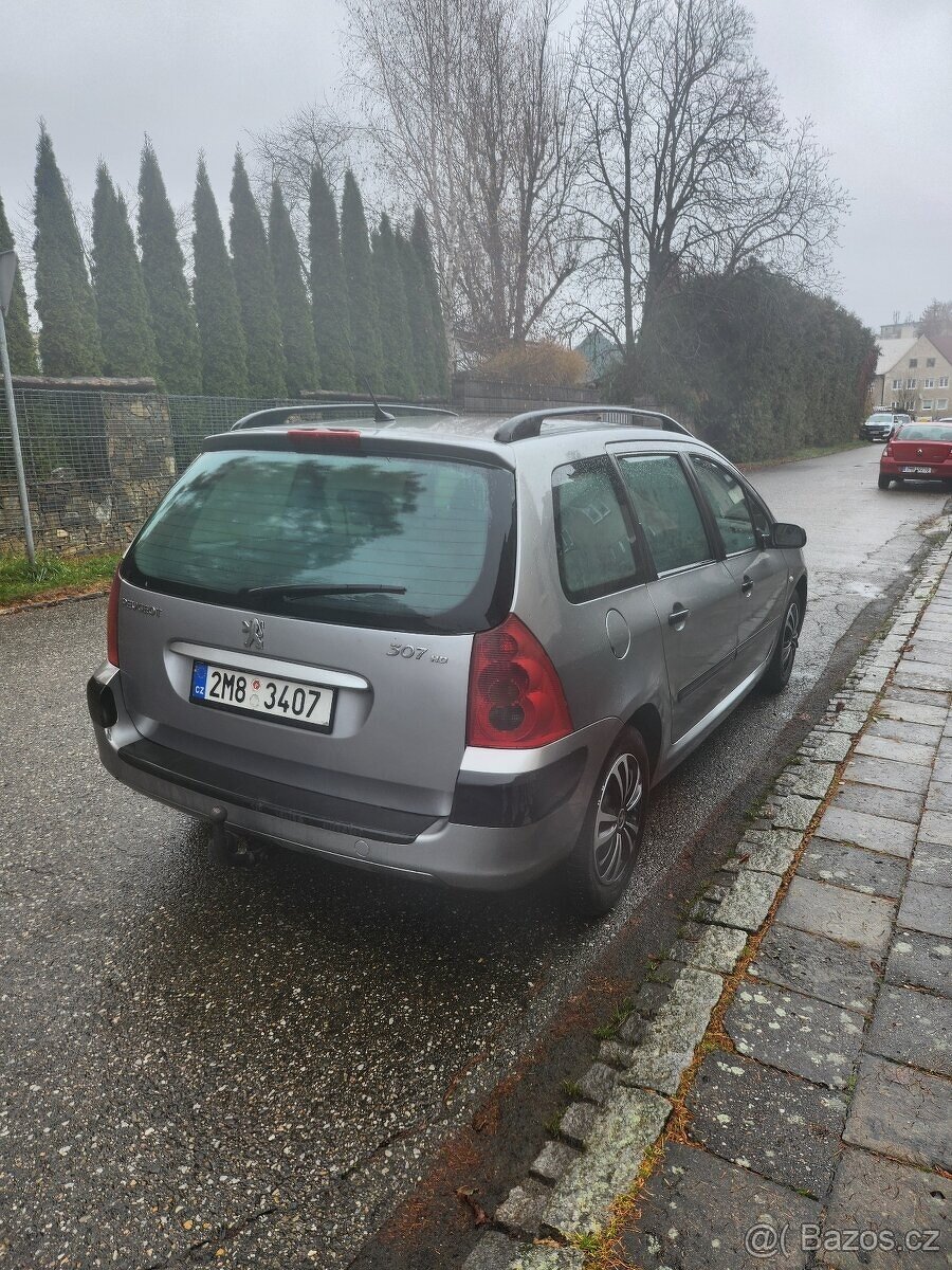 Peugeot 307 2.0hdi 66kw rok 2003 nová stk,zimní pneu,tažné - 3