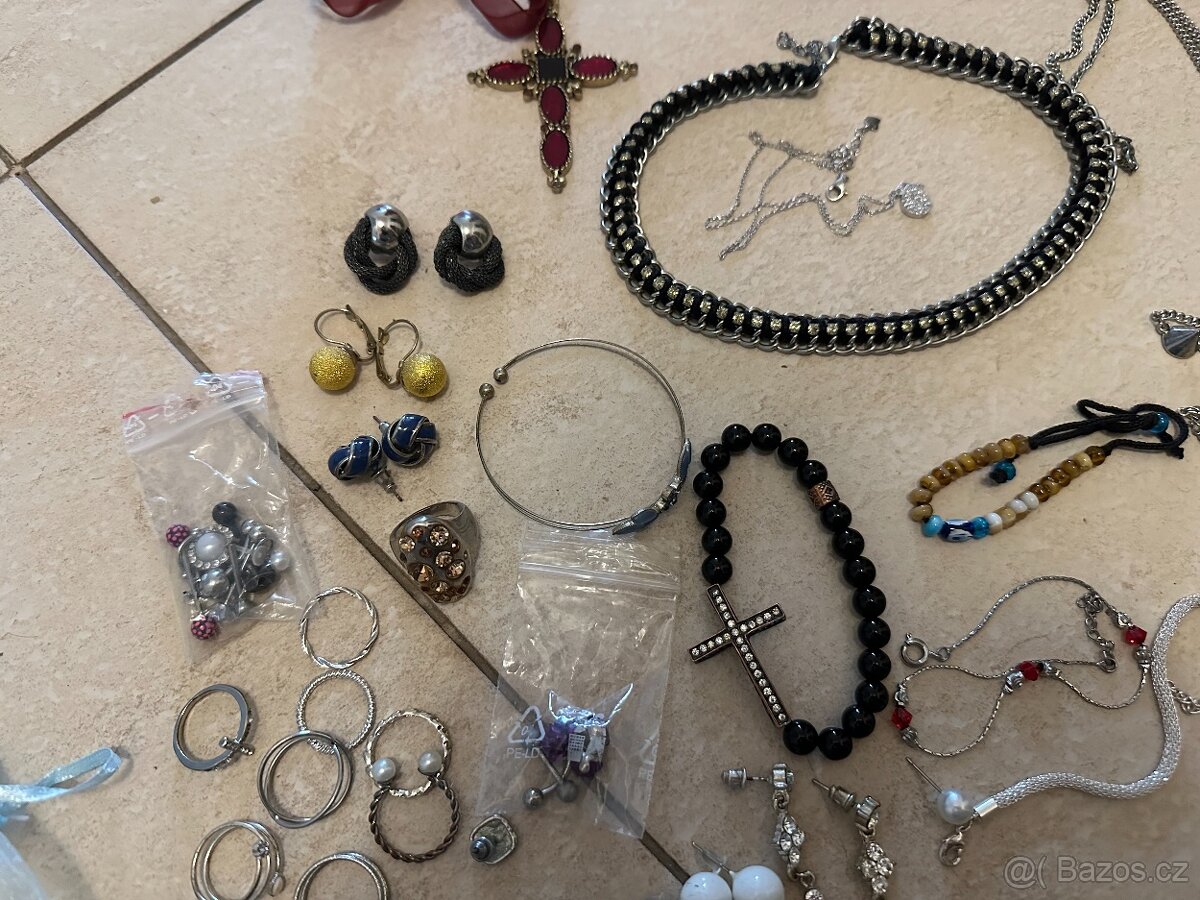 Různé šperky a doplňky – vše dohromady (použité) - 3