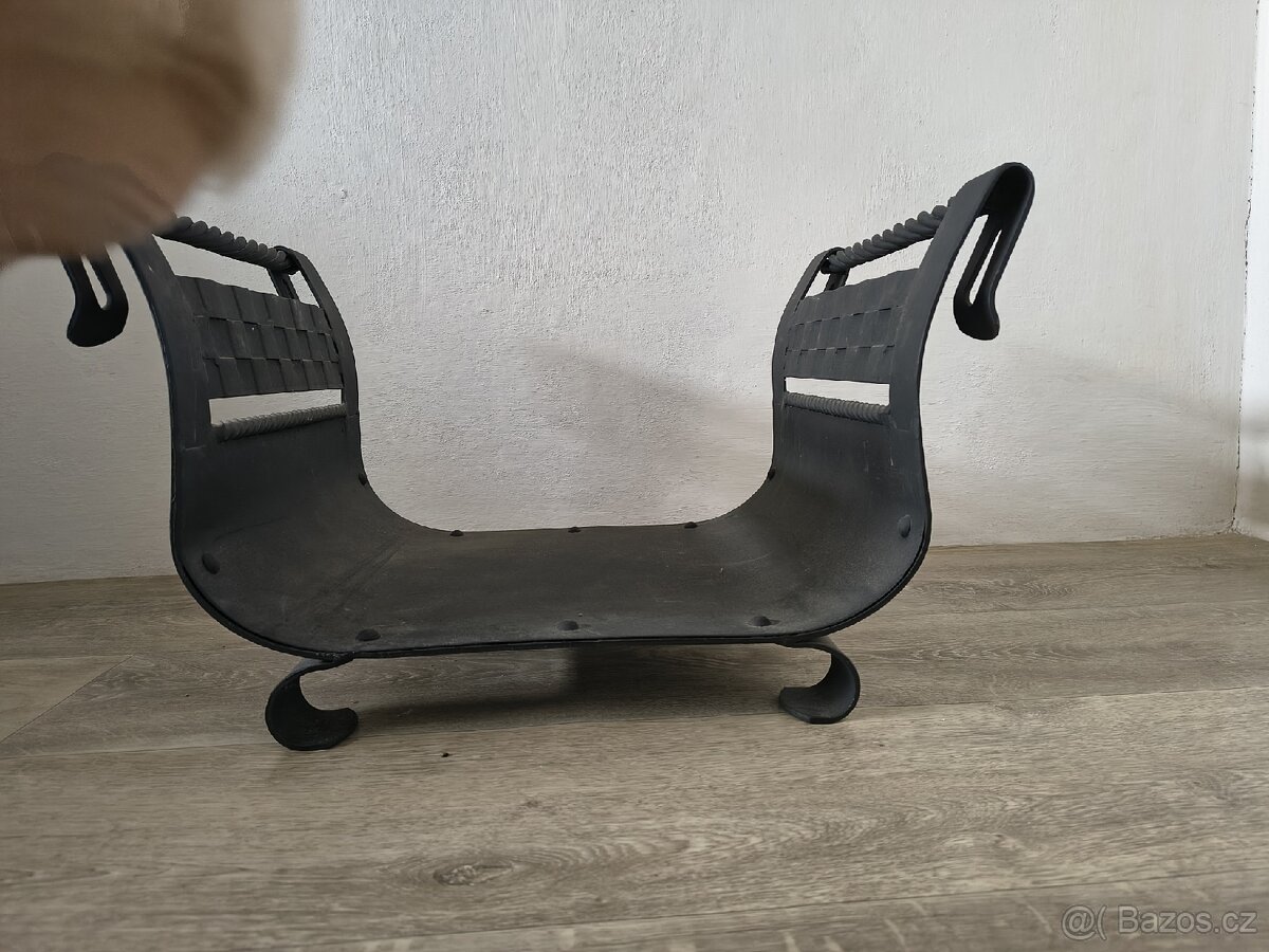 Prodám kovaný koš na dřevo - 3