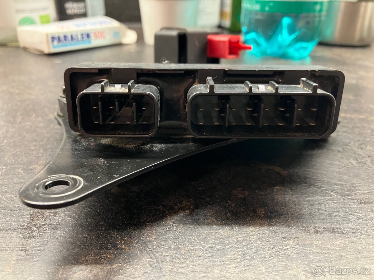 Řidiči jednotka Kawasaki ZX6R - 3