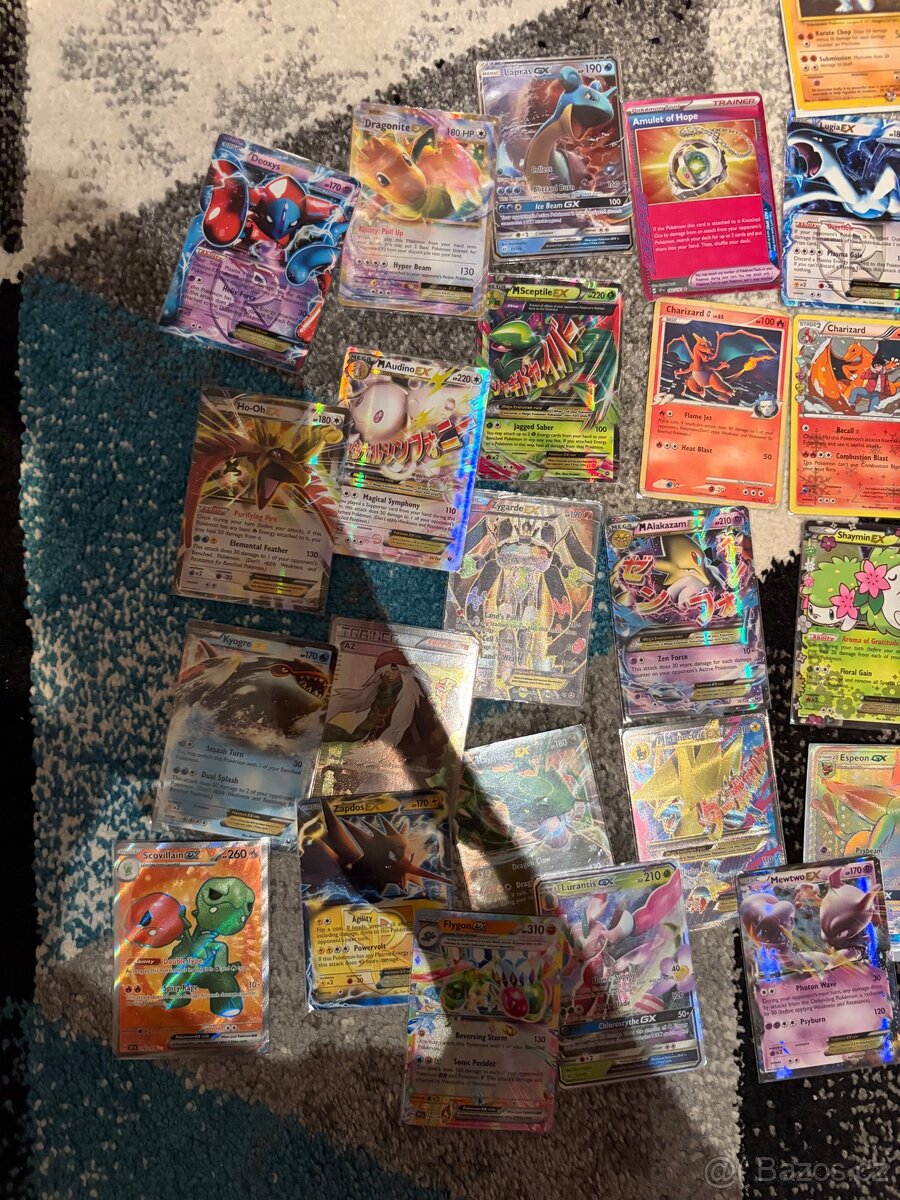 Sbírka pokemon karet - 3