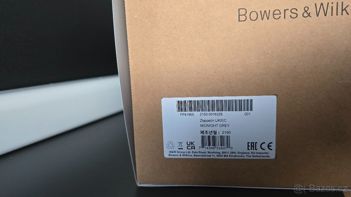 Bowers & Wilkins Zeppelin model 2021 - 3