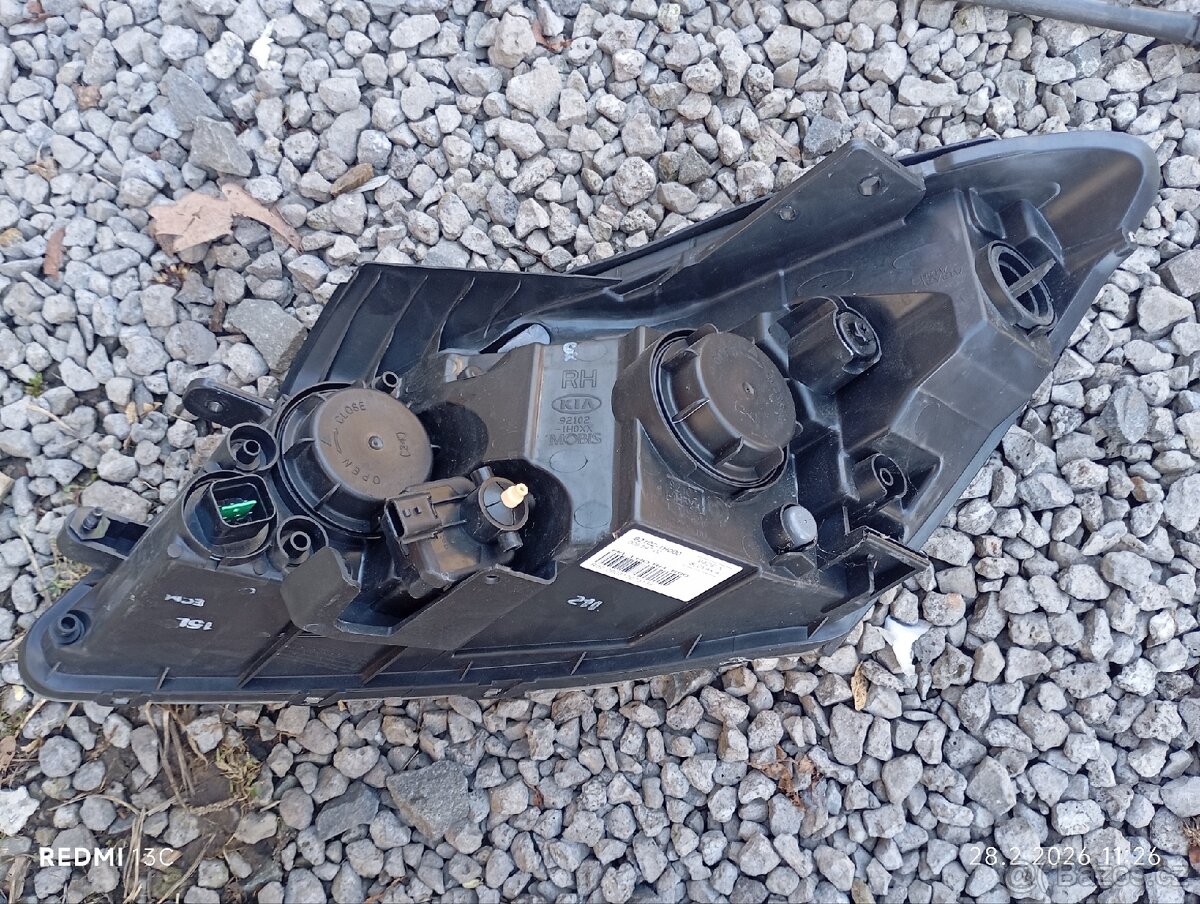 Kia ceed přední světlo P - 3