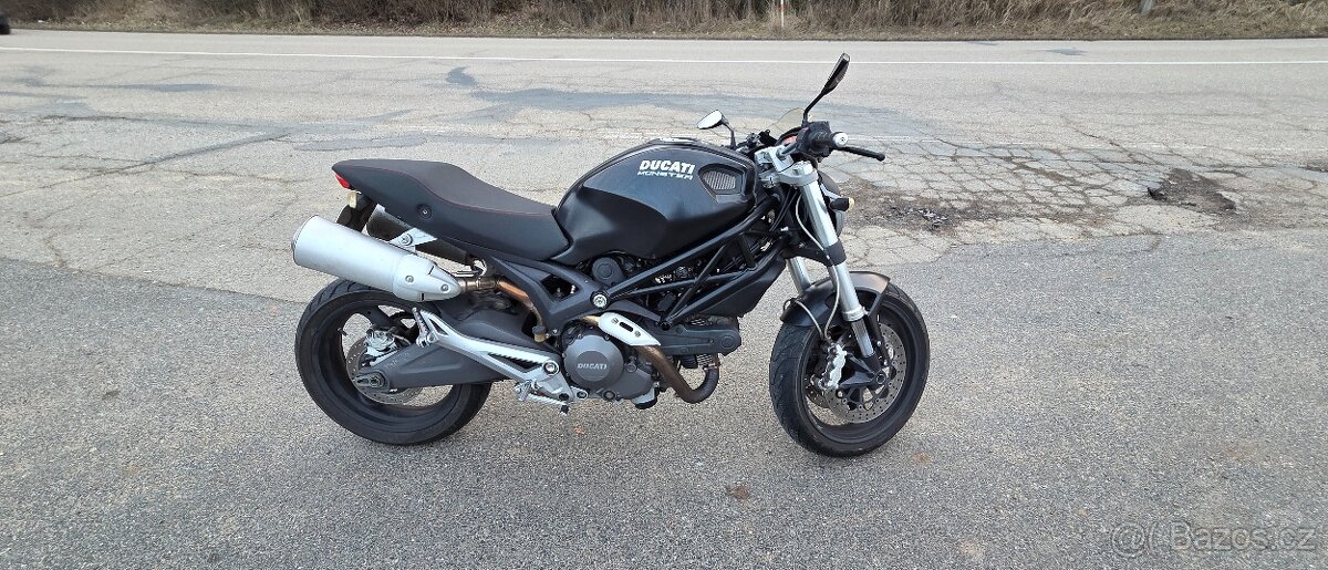 Ducati Monster 696 - 3