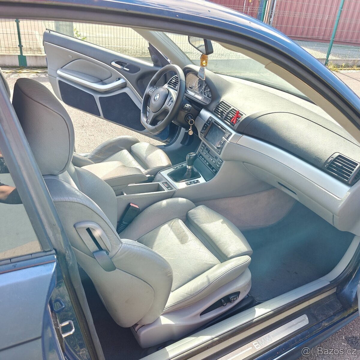 BMW E46 328Ci coupe manuál - 3