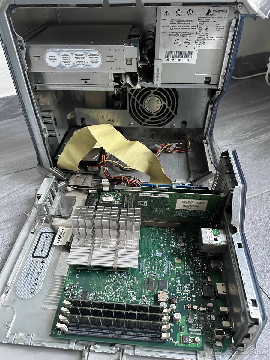 Macintosh Power PC G4 top stav - 3