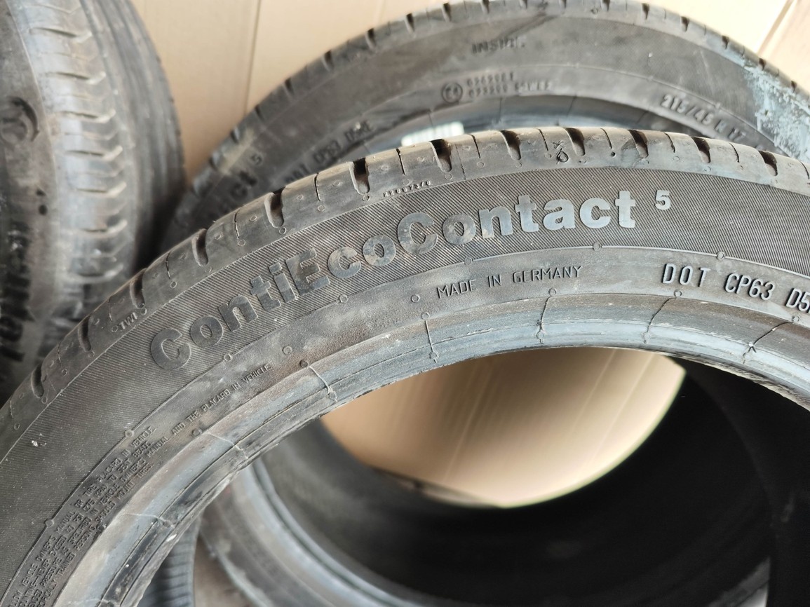 17"sada letních pneu Ćontinental 215/45/17 = 1000Kč/4ks - 3
