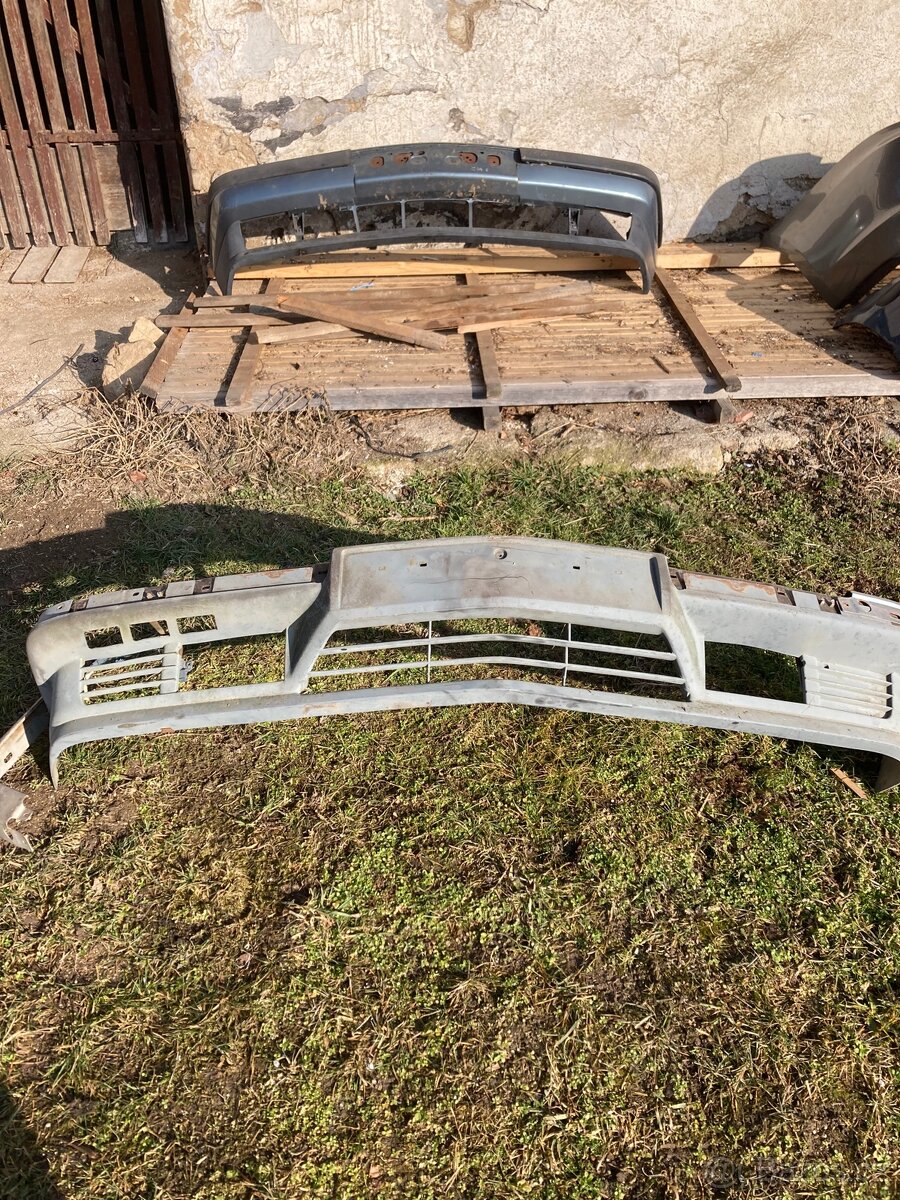 Bmw e23 - přední nárazník - 3