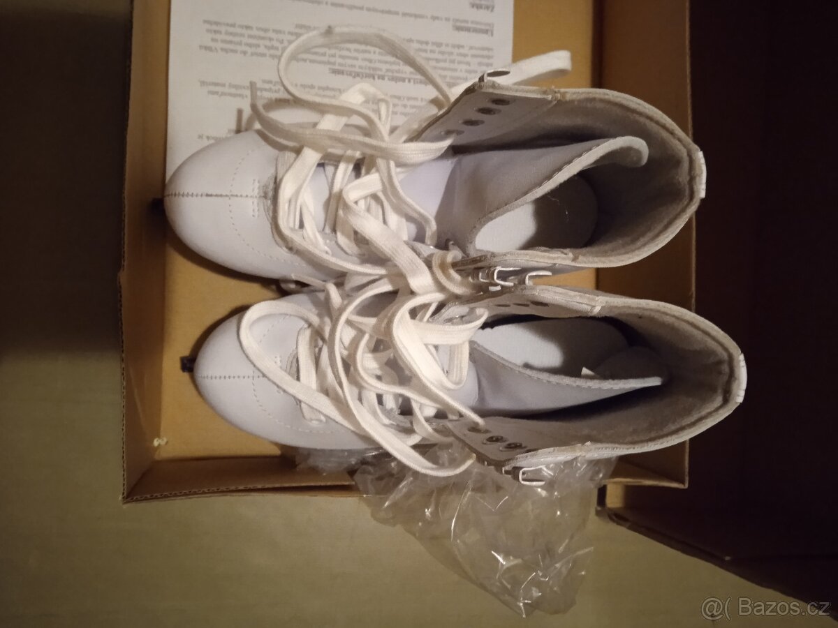 Dívčí brusle 34 - Top stav - 3