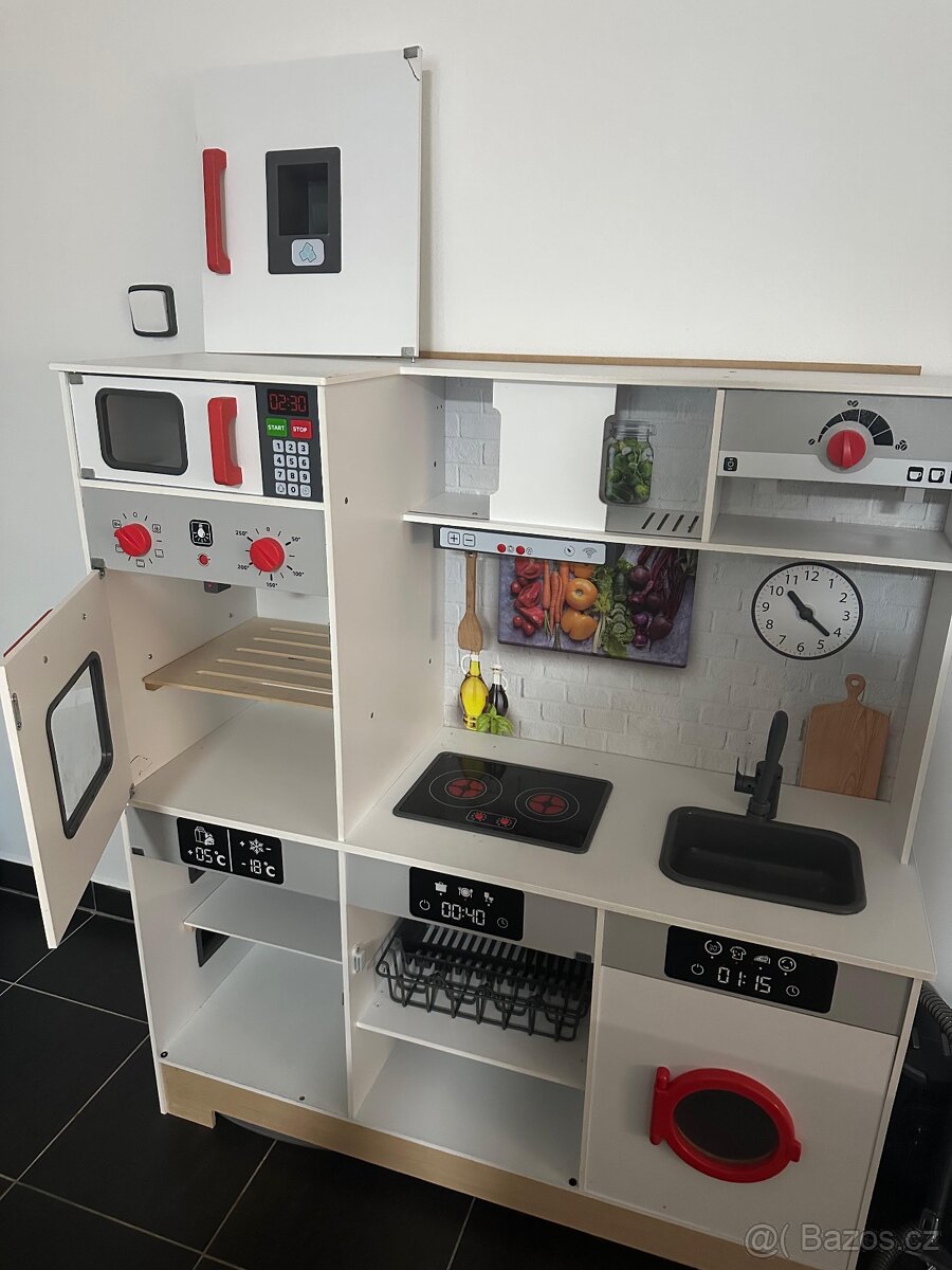 Detska kuchynka s bohatym prislusenstvim a nadobim - 3