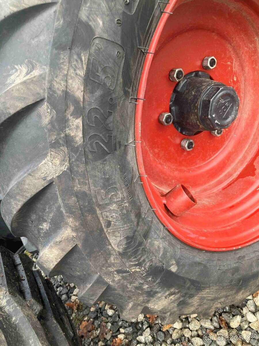 Vyvazeci vlek r.v.2022, nosnost 12 tun, pohony 2WD, vlastní - 3