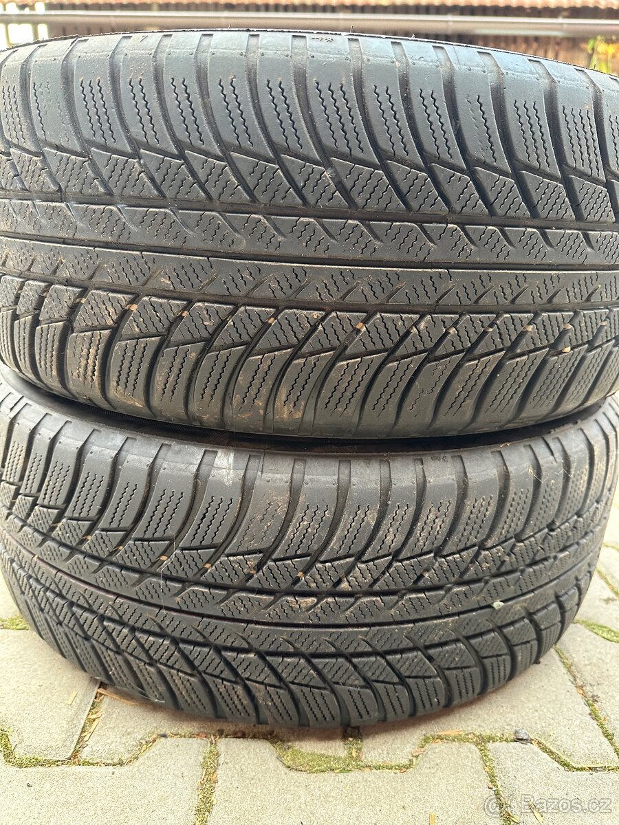 Zimní 215/55 r17 - 3