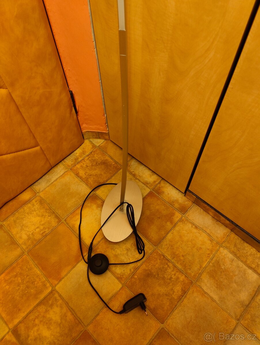 Stojací LED lampa(PRUT) - 3