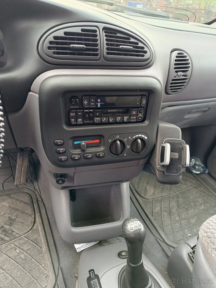 Chrysler grand Voyager r. 00 2.5 - 3
