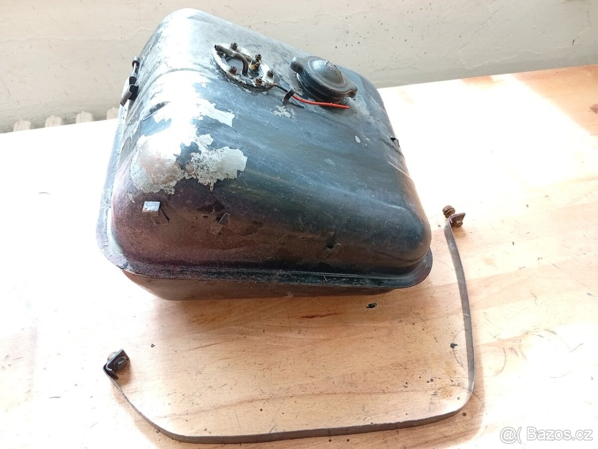 Fiat 500 D, protivítr - nádrž - originál, jako nová - 3