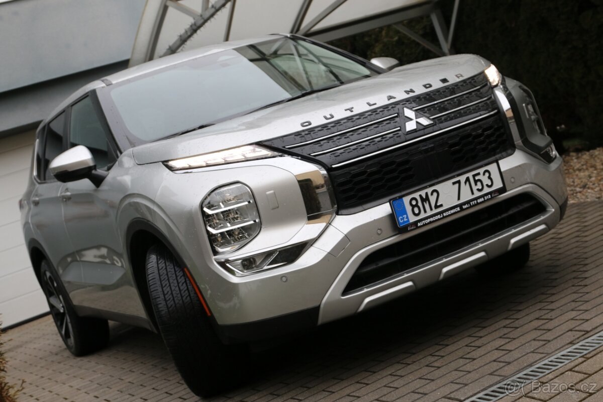Mitsubishi Outlander 2.4 ,7míst, intense - 3