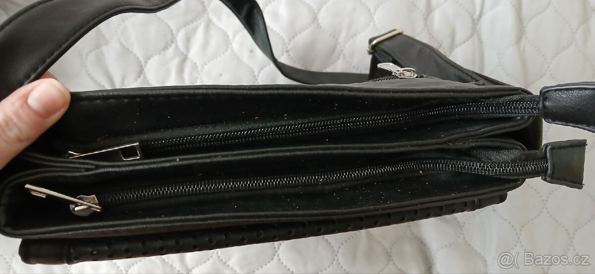 Dámská crossbody kabelka - 3