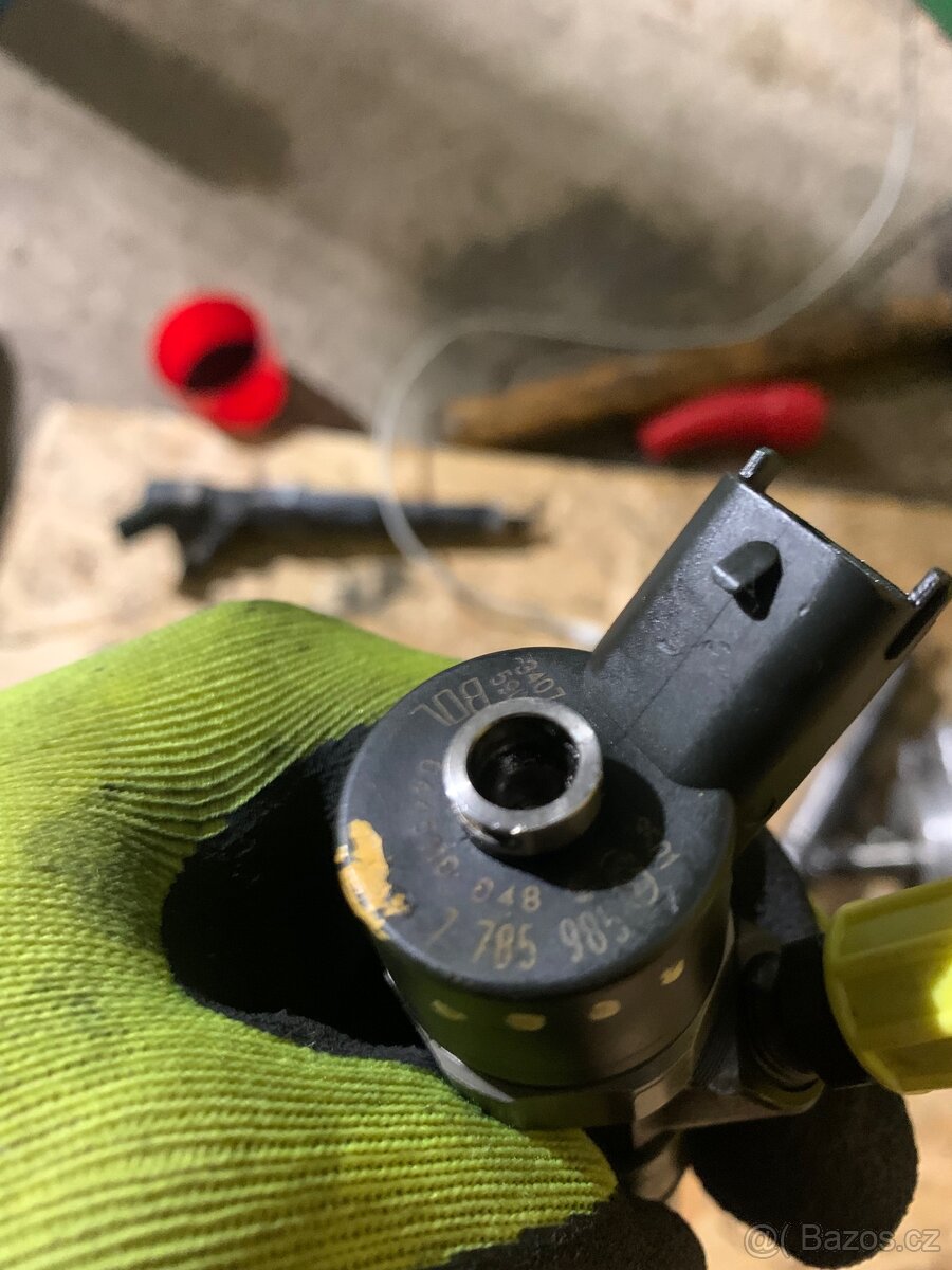 Vstřikovač M57d25 525d E39 - 3