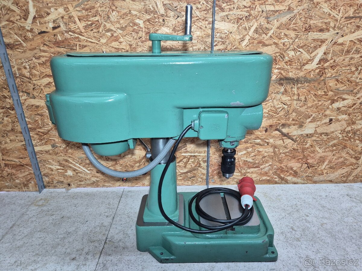 Vŕtačka jihokov V-13 1970 - 3