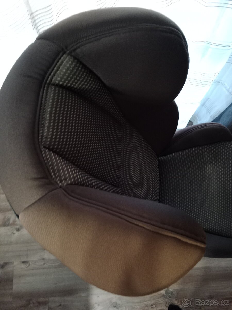 Autosedačka BeSafe IziUp fix 15-36kg - 3