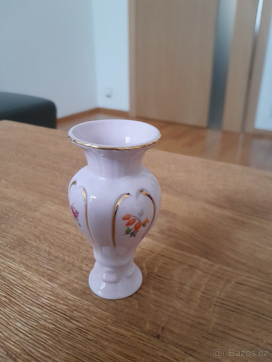 Malá růžová vázička - 3